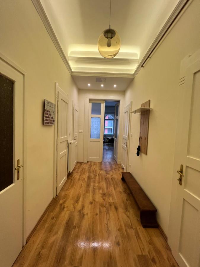 P9 By Small Home Budapeste Exterior foto